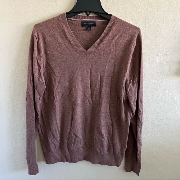 Banana Republic Knit V-neck Sweater - Picture 1 of 4